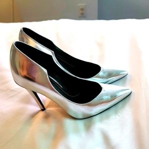 Kendal + Kylie Silver Pumps